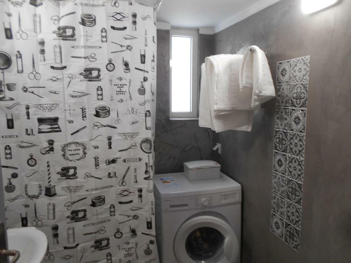 Koukaki-Acropolis Roomy With A Private Veranda Apt. アテネ エクステリア 写真